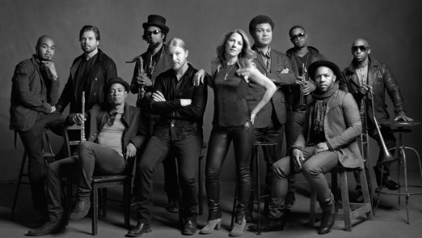 tedeschi-trucks-band-credit-mark-seliger_wide-6dccfe583c1784c9cfcfb0e4be950669e6a14487-s1400-c100.jpg