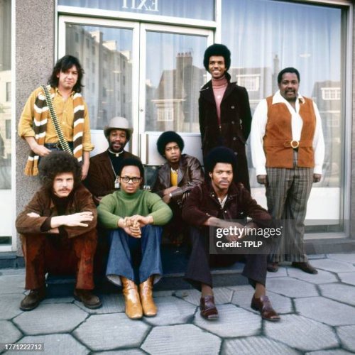 Eric Burdon & War Foto.jpg