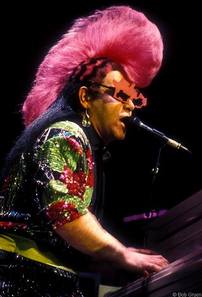 C-110_EltonJohn_1986_Gruen23.jpg